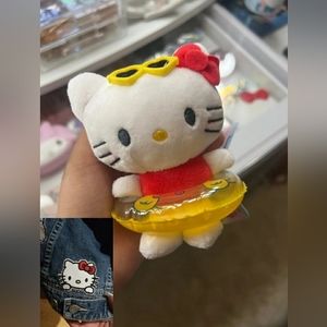 HELLO KITTY KEYCHAIN